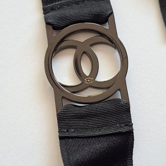 Chanel Cat Pendant Necklace with Crystals - Picture 8 of 15